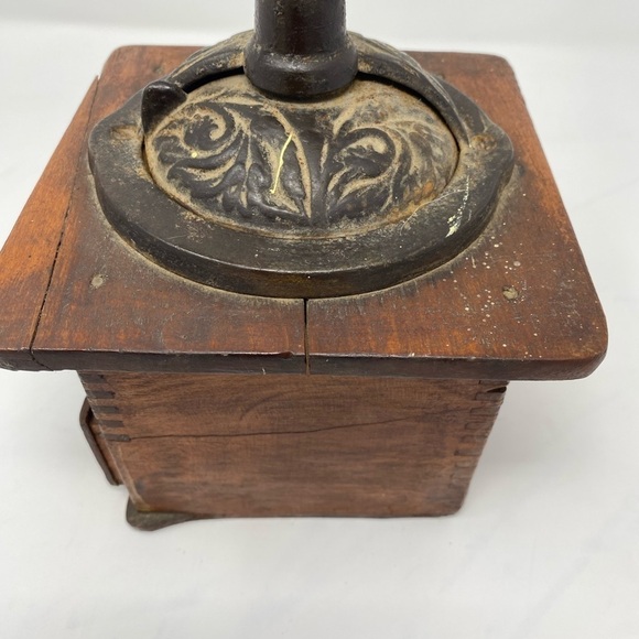 Vintage Wood Coffee Grinder Mill Box + Drawer with Hand Crank - Picture 4 of 8